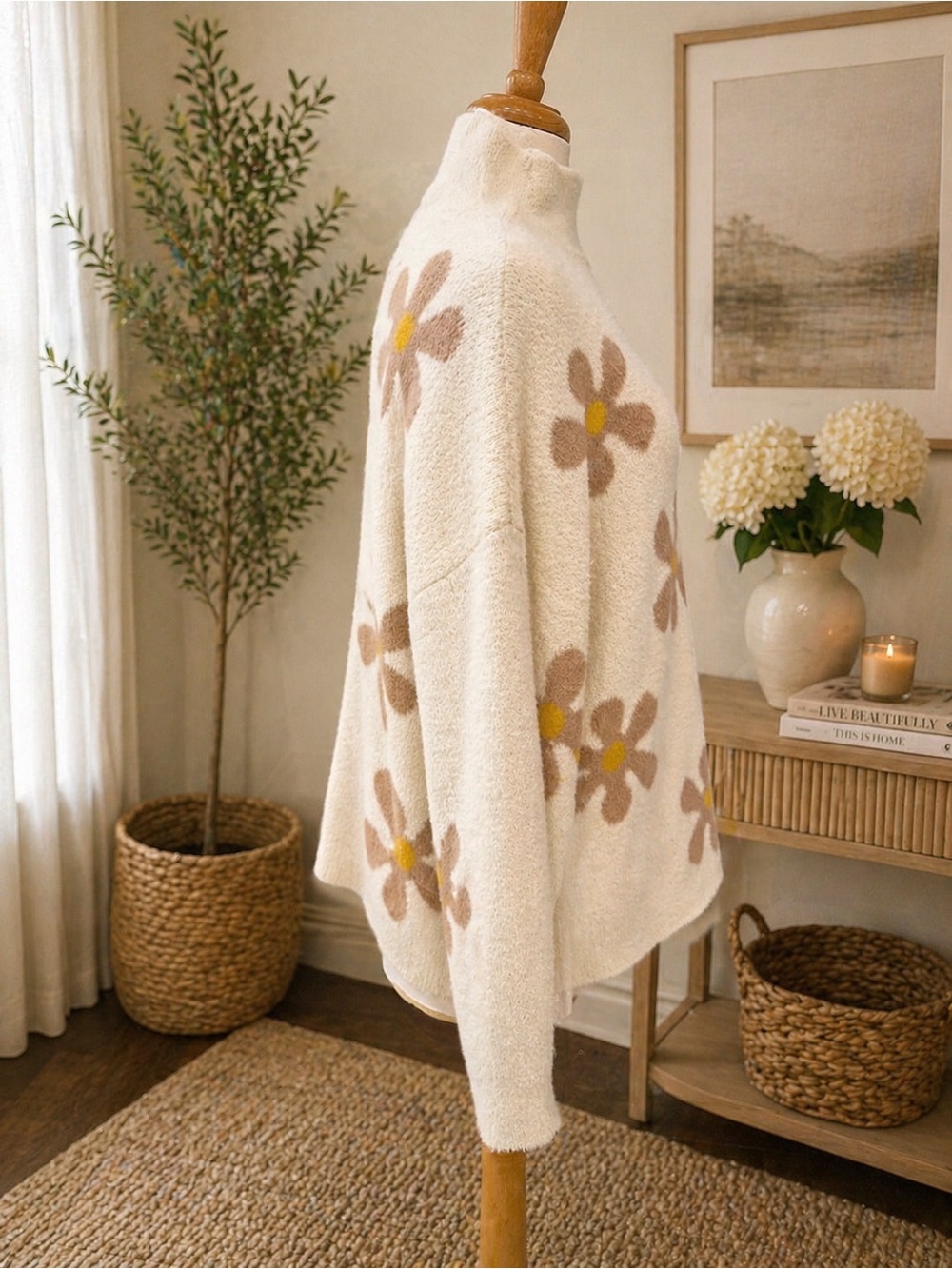 Chelsea & Theodore Floral Sweater XL Cream Oversized Soft Cozy Knit Daisy Print - Picture 3 of 5